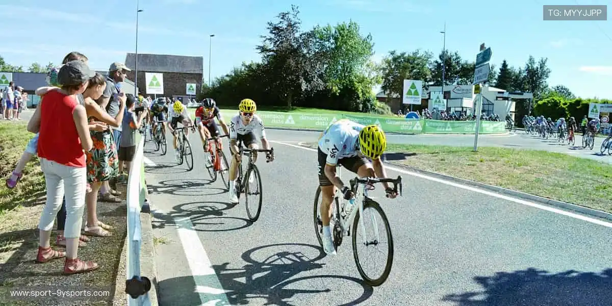 🏀团队协作，每一球都全力以赴！立即加入，点燃你的主场激情🔥